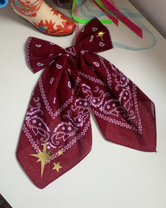 Bows with stars